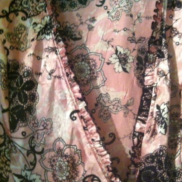 Top - Picture 2 of 4