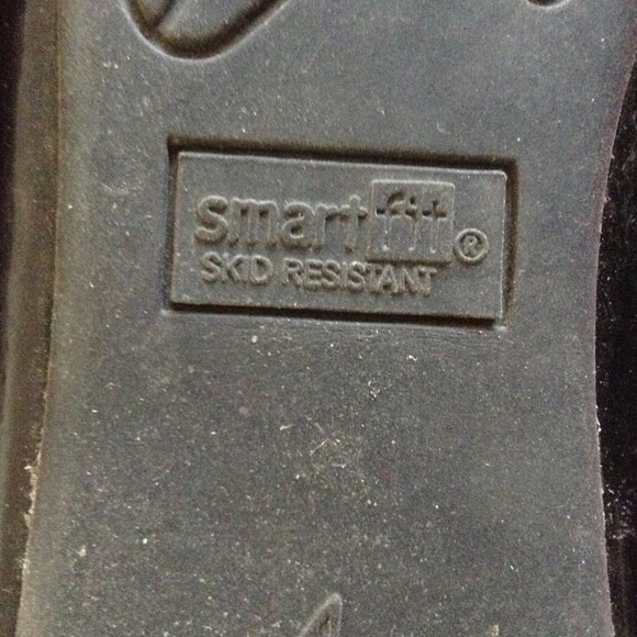 Smart Fit size 4 but fits like 5 - Picture 3 of 4