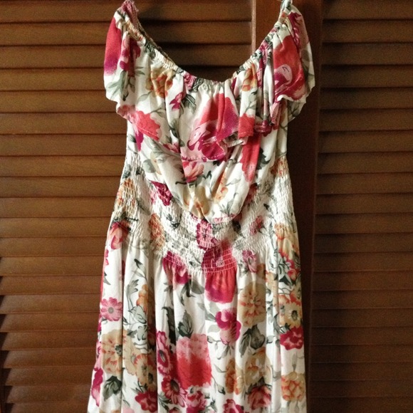 Floral Spring Dress 👗👓 - Picture 2 of 2