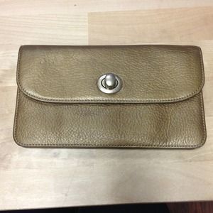💵 Bronze Leather Hobo International Clutch Wallet