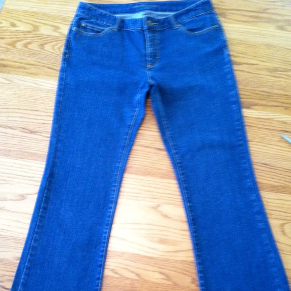 Bundled Michael Kors jeans - Picture 4 of 4