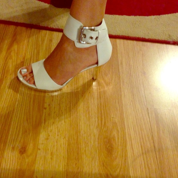 Michael Kors white sandals in original box 6/5