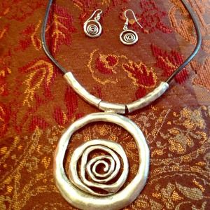 Necklace and earring set