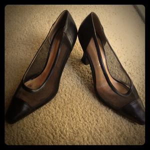 Made in Spain 1970's black mesh around pump