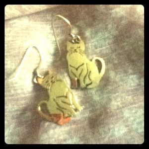 Wild Bryde Cat Earrings