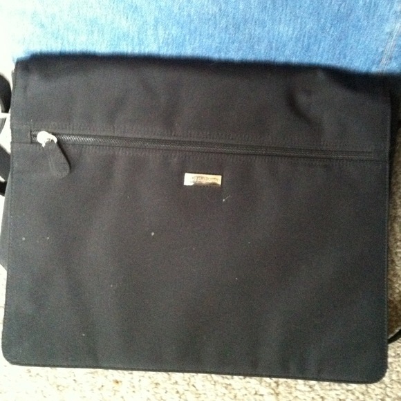 Liz Claiborne tote purse