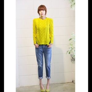Thin spring sweater-lime