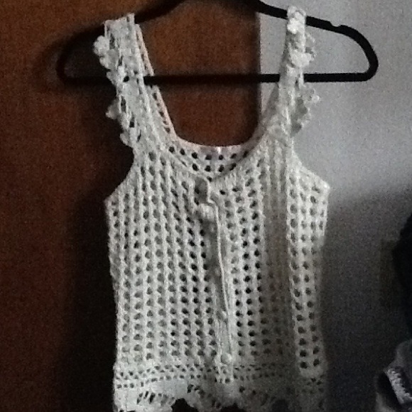 Eggshell Knit Tanktop with Traces of Gold