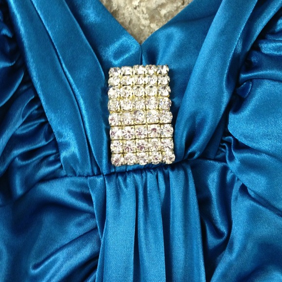 Electric royal blue cocktail dress. - Picture 2 of 4