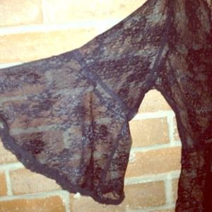 ~Reserved~ Gorgeous lace top! Size 18/20