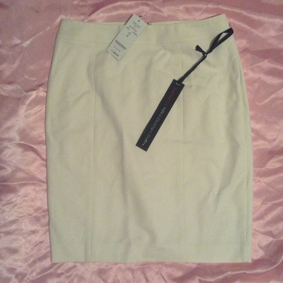 BeBe sz 2 19" pencil skirt ReDUCED