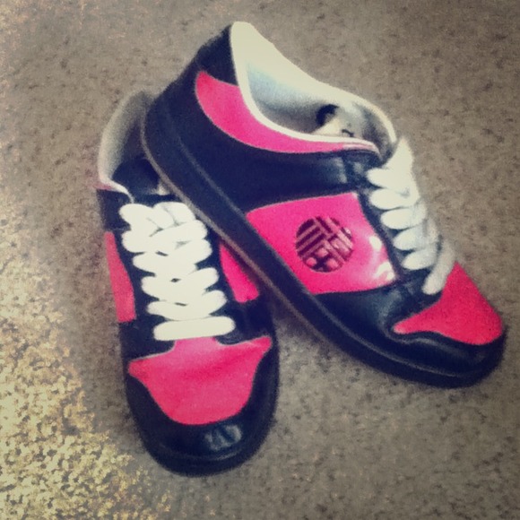 On Hold for Leausuretime143