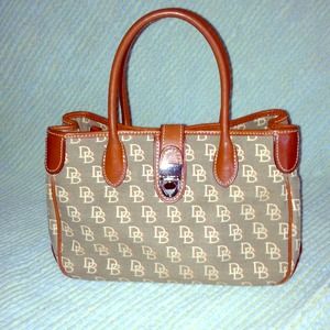 Authentic Dooney & Bourke Signature Tote