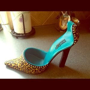 Leopard High Heel Wine Bottle Holder