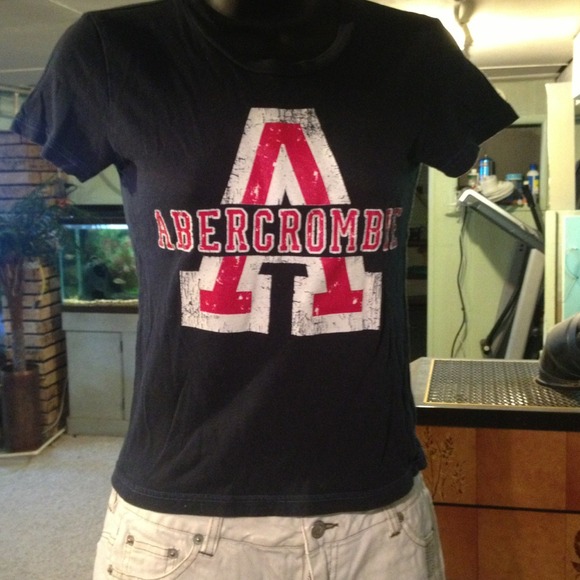 Navy blue Abercrombie tee.