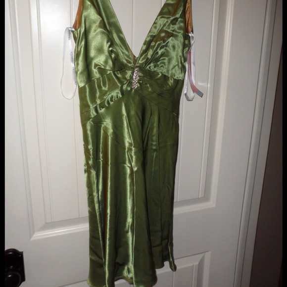 Olive halter dress NWT