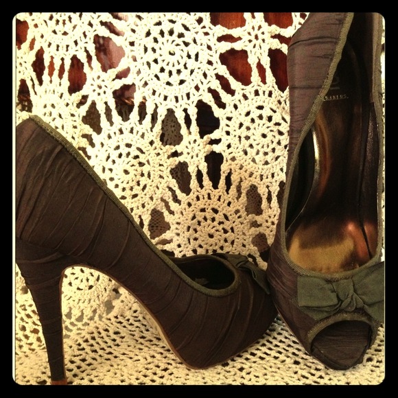Bakers brown platform pumps