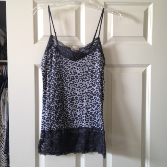 White leopard print tank top