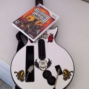 🎈Reserved🎈Wii guitar hero game + guitar