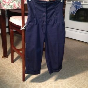 High waisted Capri long shorts