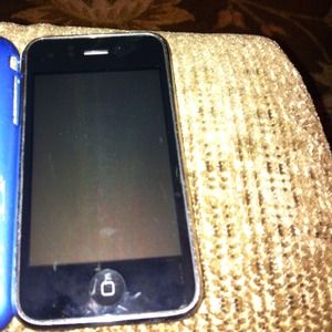 IPhone 3GS 8GB, include plug attachment, headphone