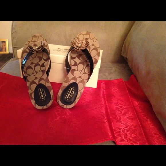 Summer sale ❤Flash sale-Coach Sandal Samira