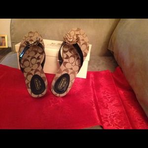 Summer sale ❤Flash sale-Coach Sandal Samira