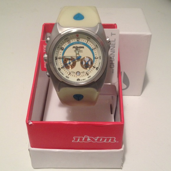 (RESERVED) Nixon Channel T Tide Watch (white)