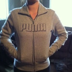 *Sold.***Puma zip up