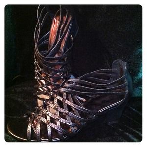 🚫🚫SOLD🚫🚫Metallic Wedges