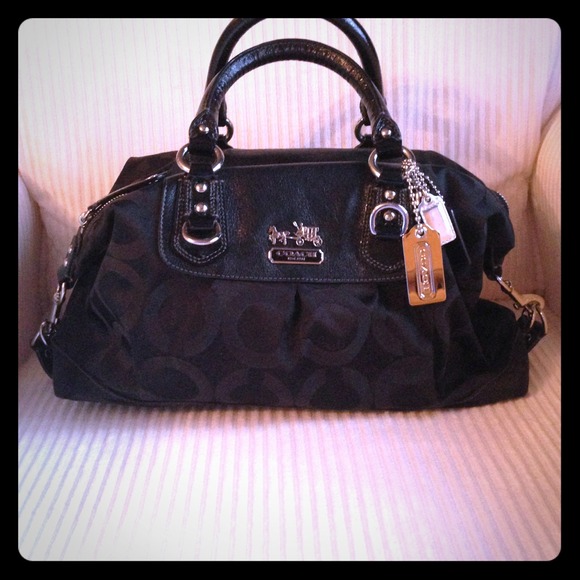 🌟Reserved🌟Coach Handbag