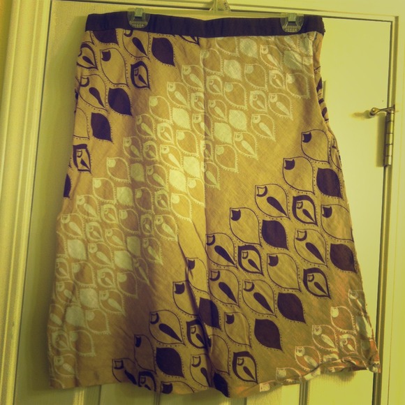 🎈SOLD IN BUNDLE🎈Tan and Brown Old Navy Skirt!