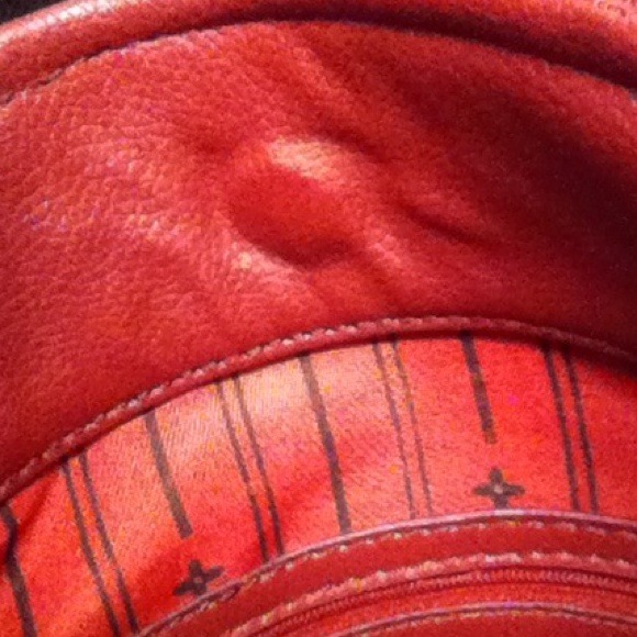 Handbag - Picture 2 of 4