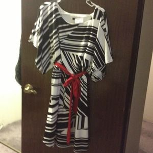 Cute! Black and white dress