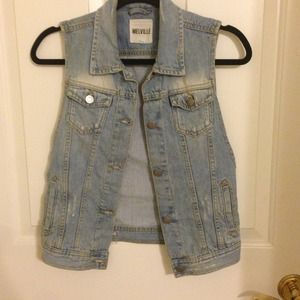 💥SOLD💥 Brandy Melville denim vest. Size M.