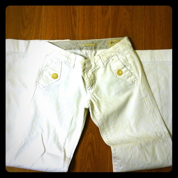 ** REDUCED ** GAP Flare Leg White Jeans