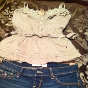 HOLLISTER SHIRT x-small n booty shorts 3 w26