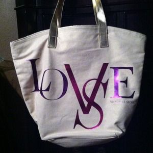 Victoria's secrets love vs tote bag