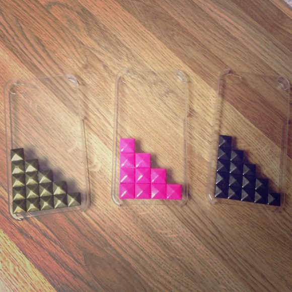 Clear Studded iPhone 4/4S cases!