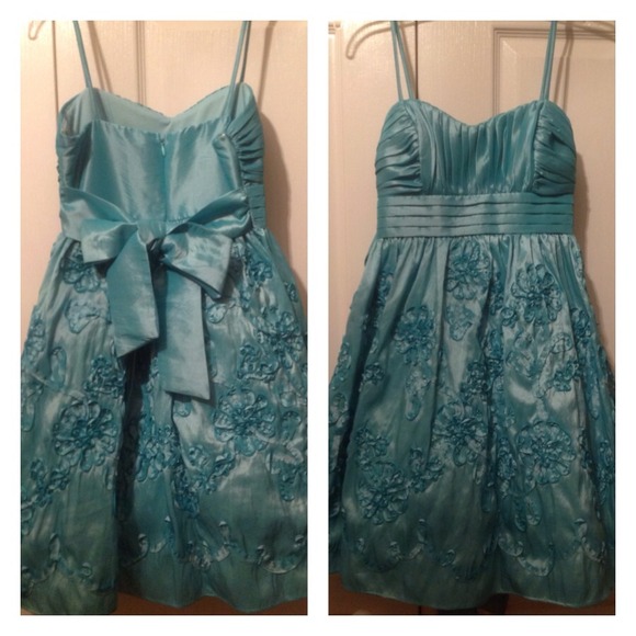 Formal dress! Prom, banquet, spring dance...