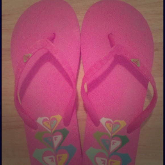 SOLD Pink Roxy Flip Flops
