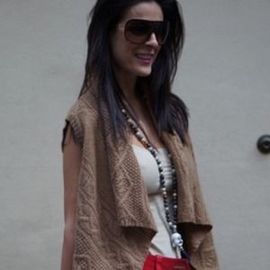 SOLD in bundle Theory vest