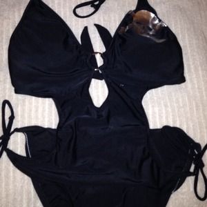 🚫Reserved🚫for @jill4226 One piece Skull suit