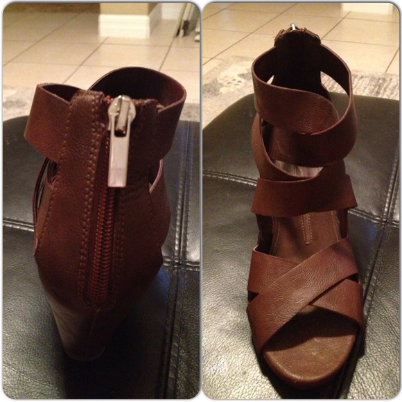 💟SOLD💟Brown leather, black leather, coach bundle