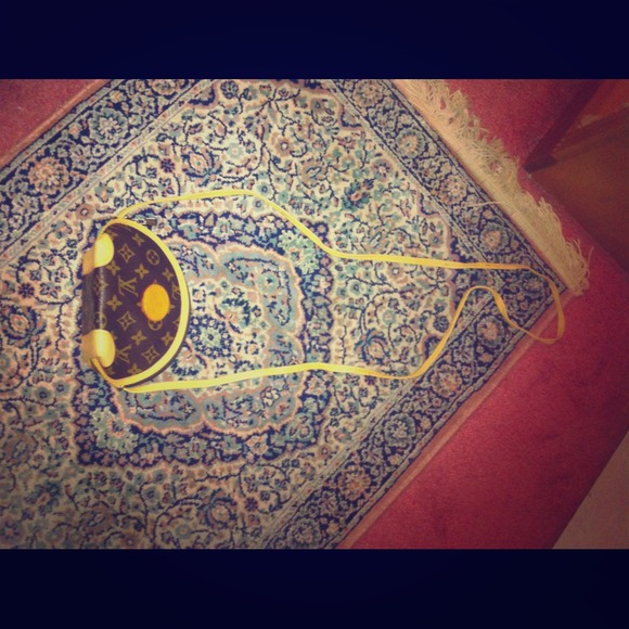 @Micheladouglas L V inspire Crossbody purse