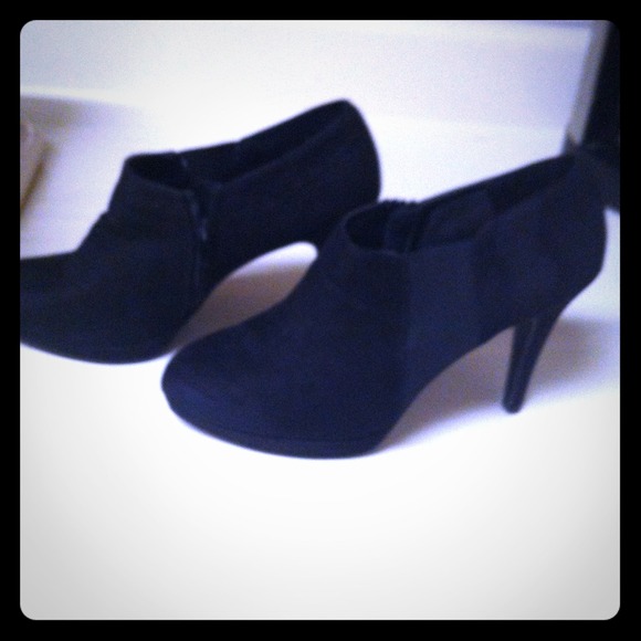 Nice black heels✂reduced ✂