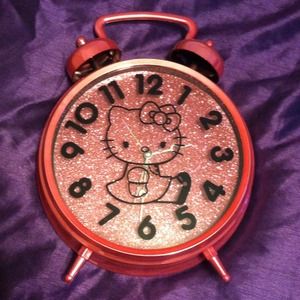 Pink hello kitty clock