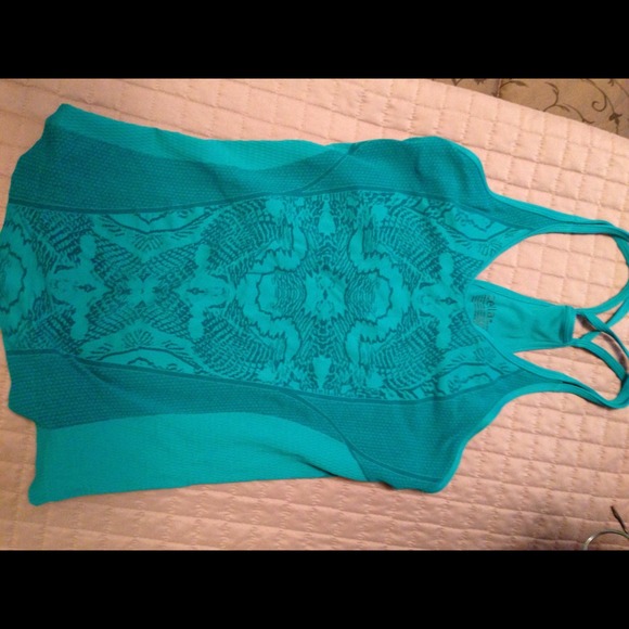 Workout Top. Excellent condition, worn once. Small