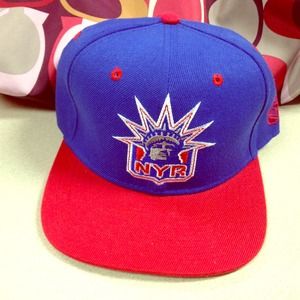 NY Rangers SnapBack hat. NWoT!