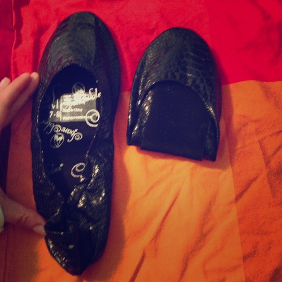 Spare Soles flats in a bag